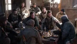 Chris Hemsworth Berperang Dalam 12 Strong