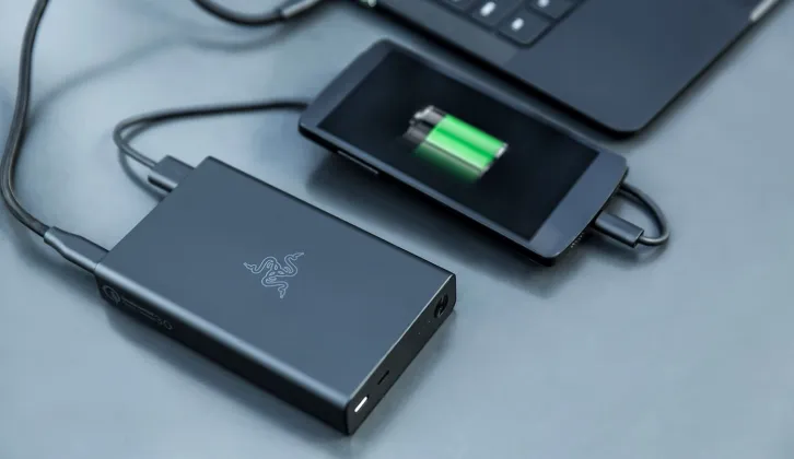 Power Bank Laptop Gaming Buatan Razer Tahan 15 Jam !