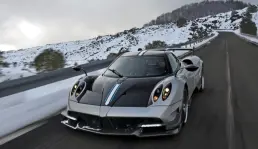 Huayra BC Mobil Pagani Tercepat Saat Ini